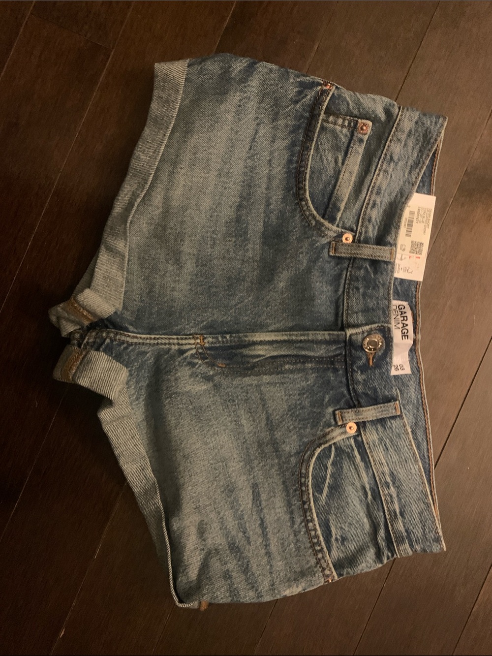 Garage Medium Wash Denim Cuffed Women's Shorts